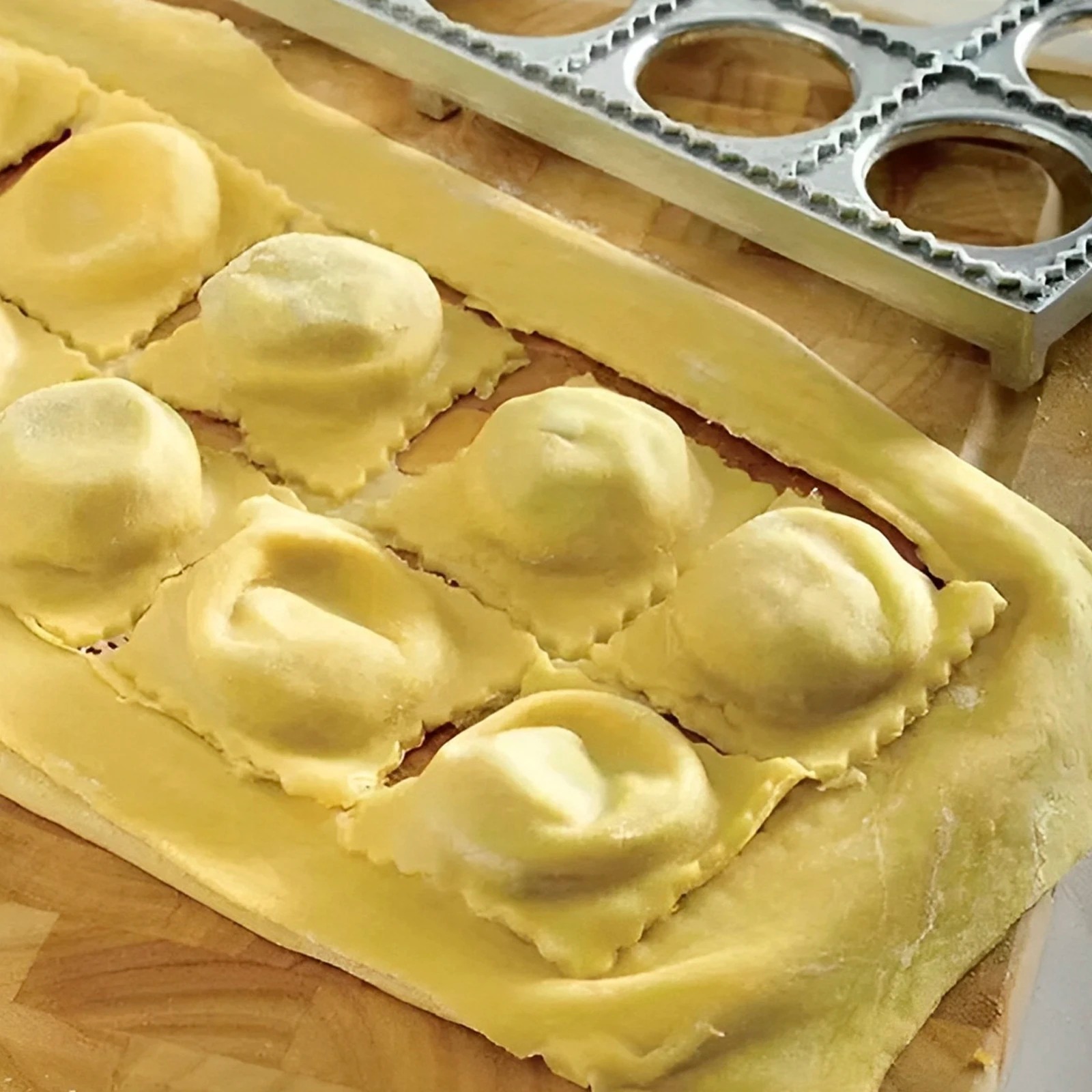 Dumpling Mold 12 Holes Ravioli - Kitchen Gadgets Sale ulasan dan harga